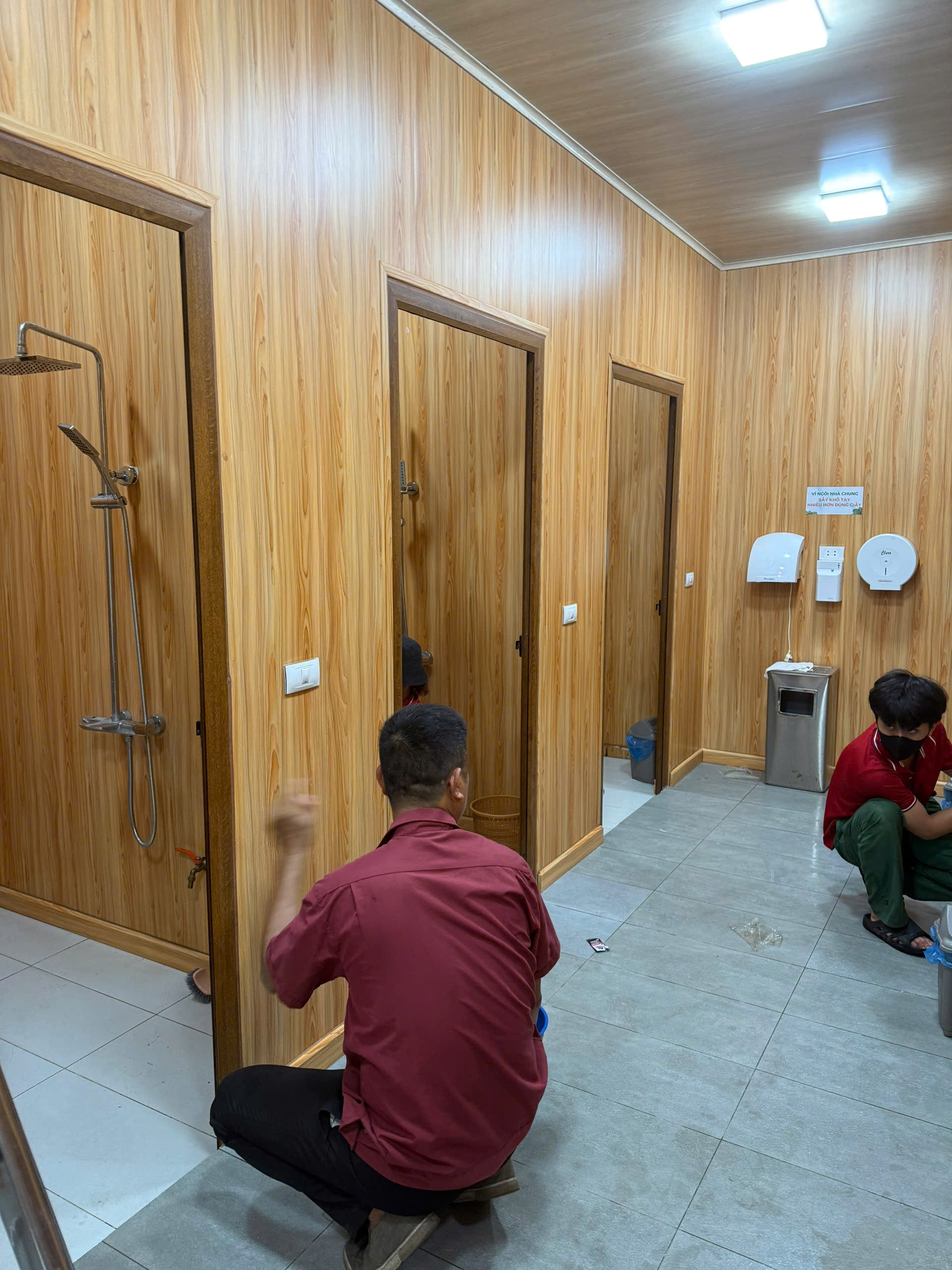 Dịch Vụ Vệ Sinh Công Nghiệp