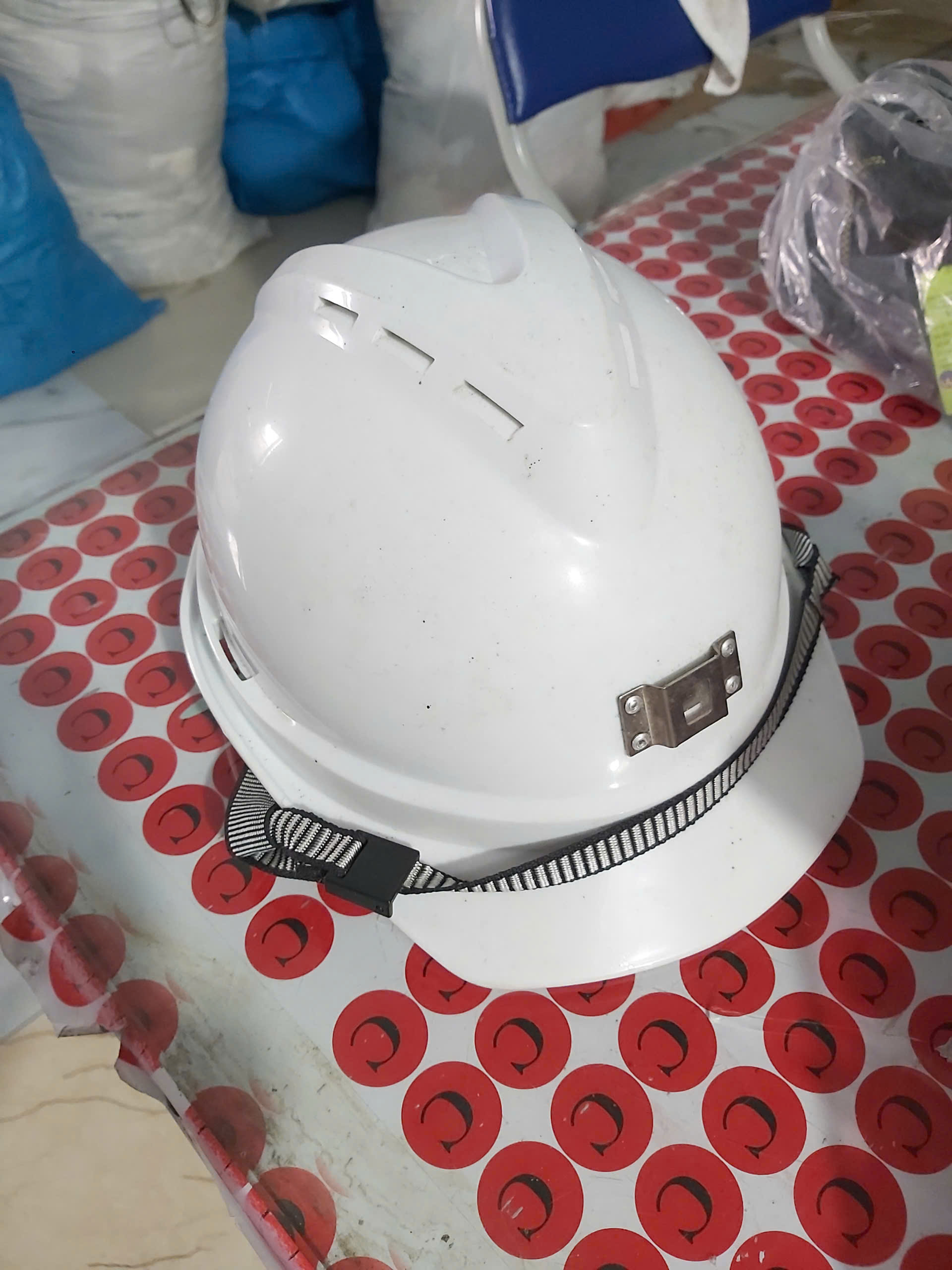 MŨ BẢO HỘ LAO ĐỘNG